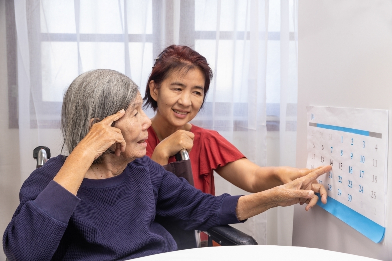 5 Early Warning Signs of Dementia