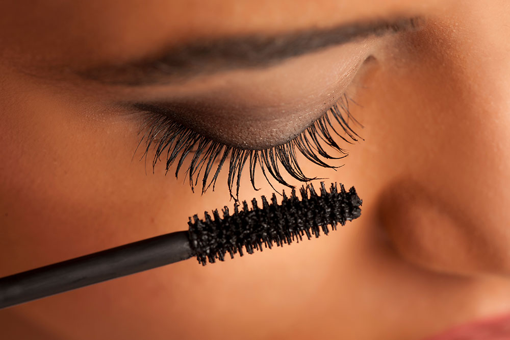 5 Tips to Make Mascara Last Longer